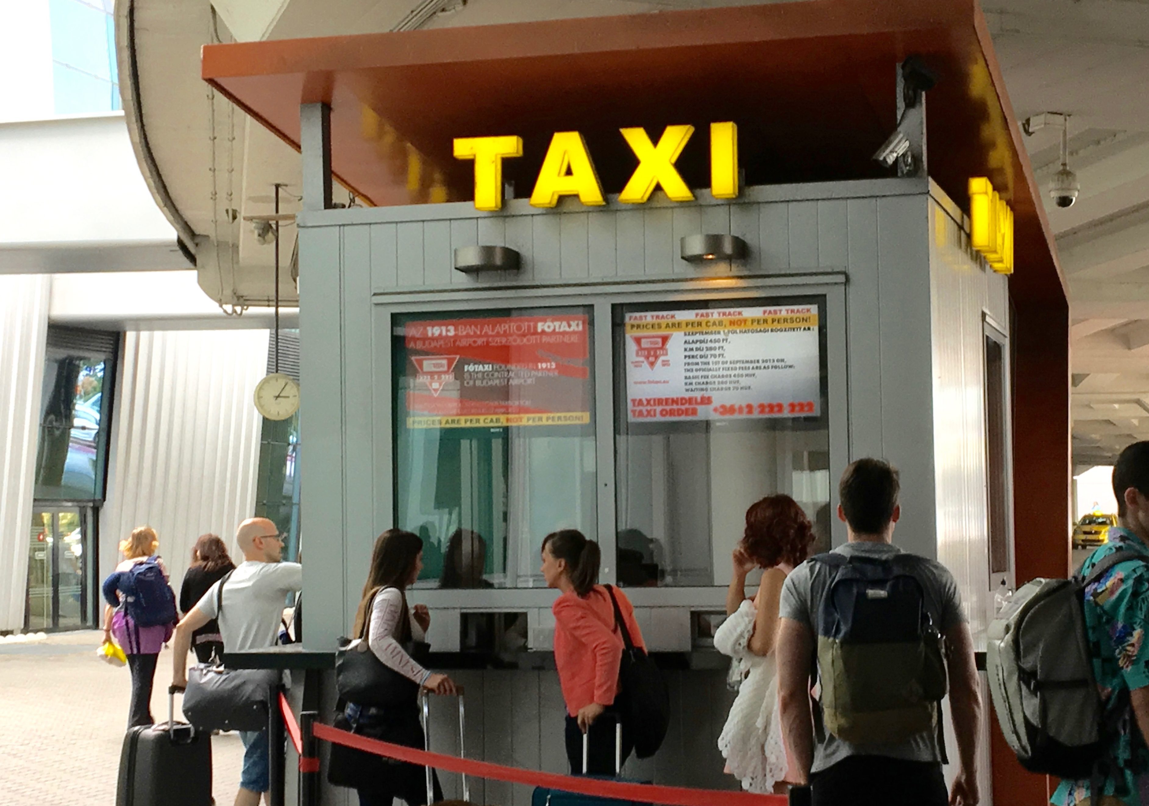 Guichet taxi aéroport de Budapest taxi aeroport de budapest