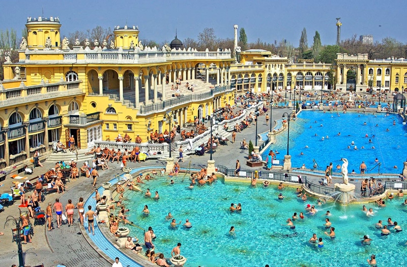 bains széchenyi Budapest bains szechenyi budapest thermes