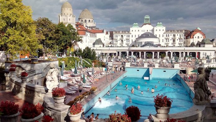 bains budapest gellert