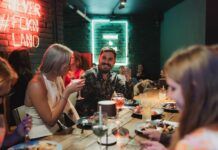 Neverland Budapest: Escape game, pizzeria et cocktails pour une expérience unique et fun! Neverland Budapest